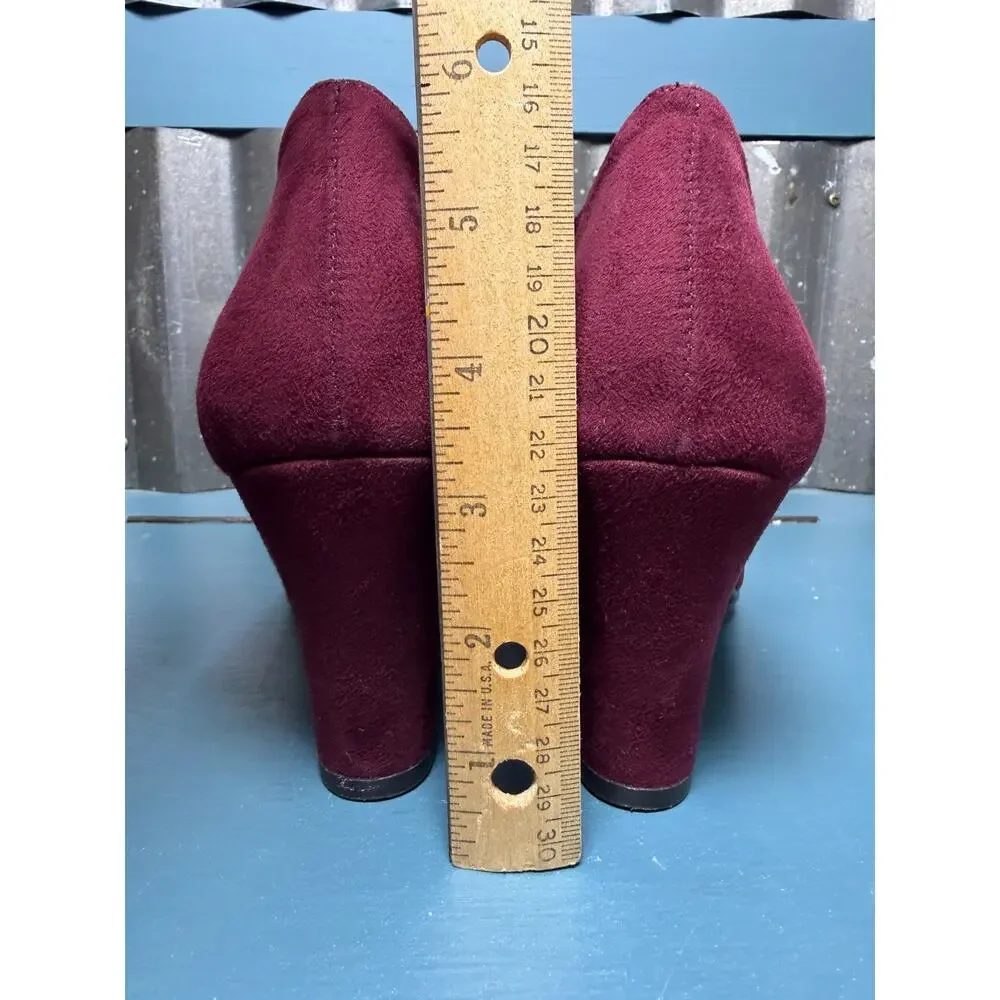 Aerosoles Rigmarole Burgundy Faux Suede Cutout Block Heel Pumps Womens 9M Retro